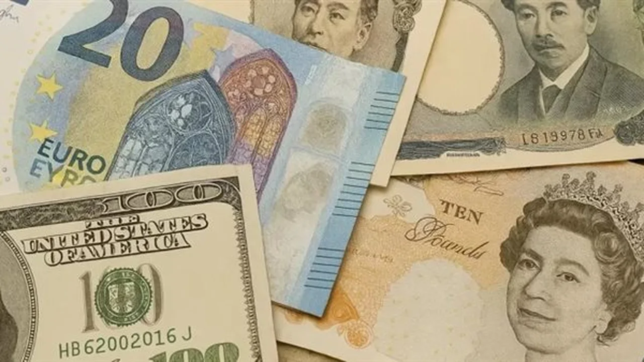 تغيرات أسعار اليورو والدينار الكويتي والريال السعودي والدرهم الإماراتي في ختام التعاملات